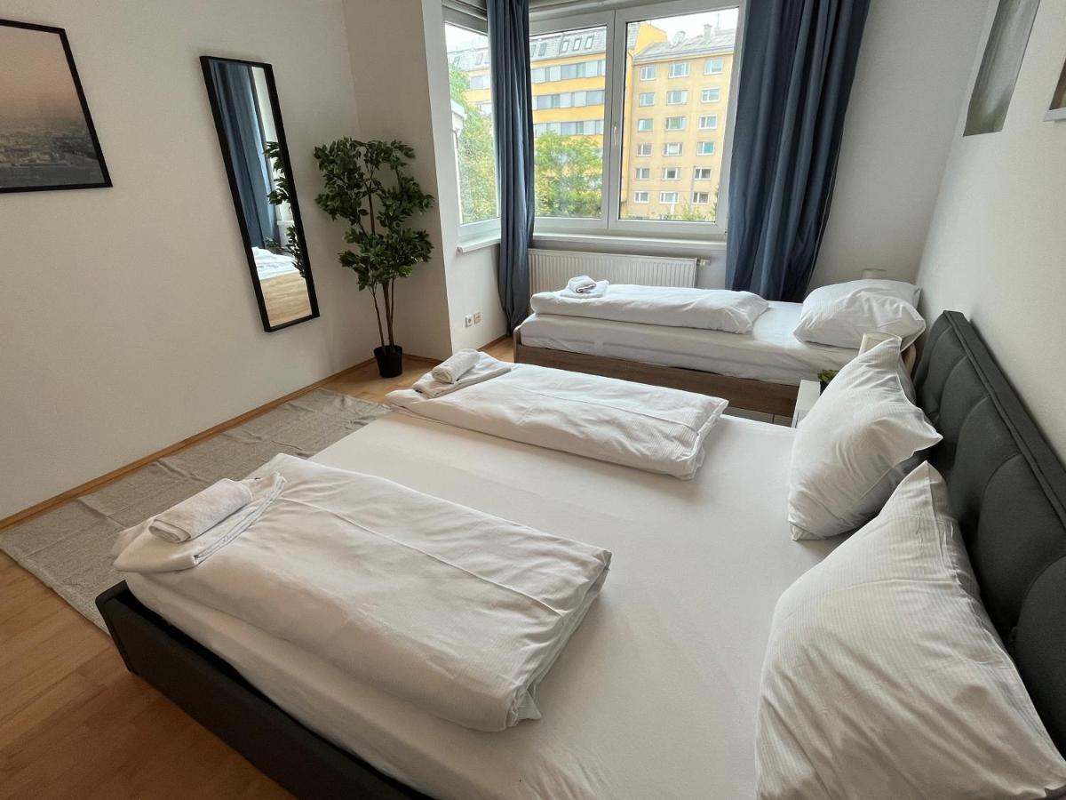 Cool Schonbrunn Apt 2Br Apartment Vienna Exterior photo